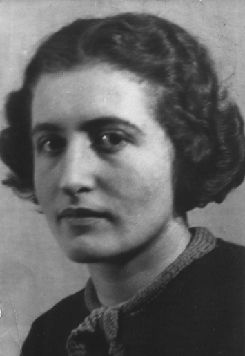 Trude in 1934