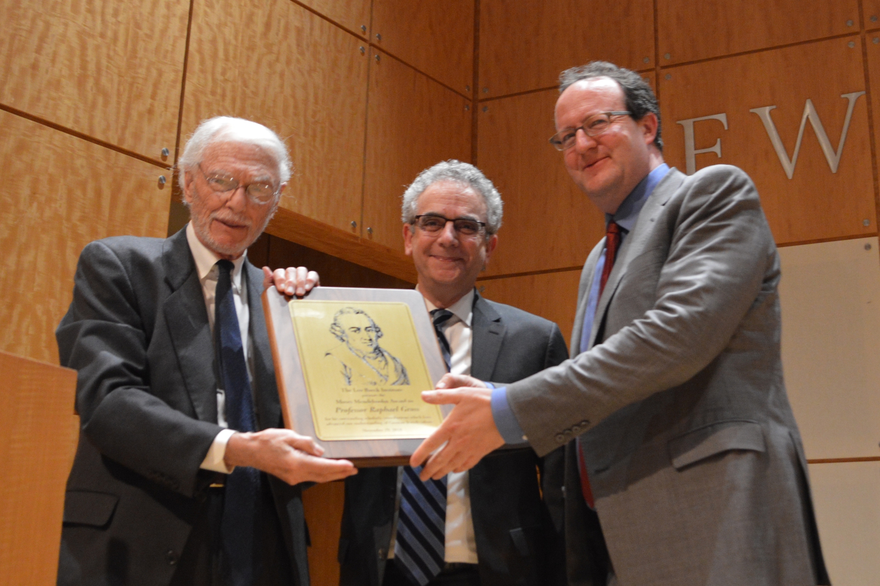 Moses Mendelssohn Award for Raphael Gross after Lecture on Anne Frank ...